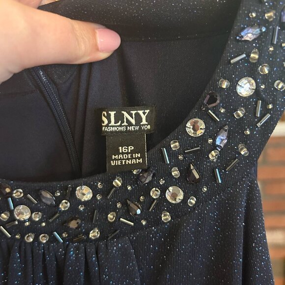 Navy Blue Gown; Size 16P - Picture 3 of 3